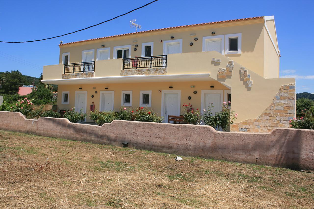 Kosmos Hotel Agios Stefanos Avliotes  Exterior foto